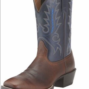 Men’s Ariat Cowboy Boots NWT in box.